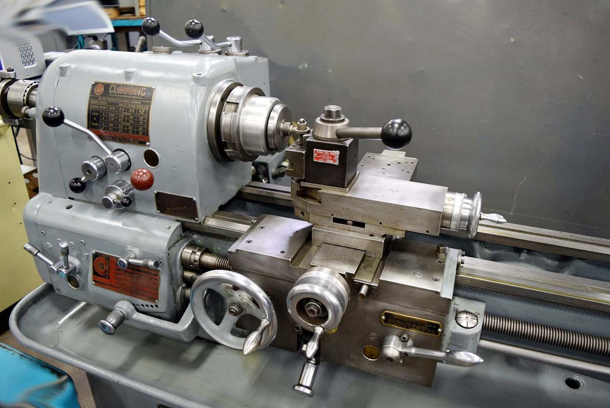 Фото токарно-гвинторізного верстата Colchester Student Mk.1 Фото токарно-гвинторізного верстата Colchester Student Mk.1